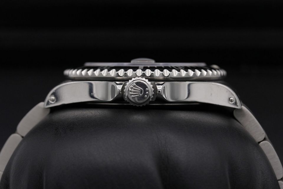 Rolex Submariner 16610 Image 3